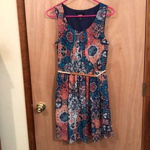 Beautiful midi dress!